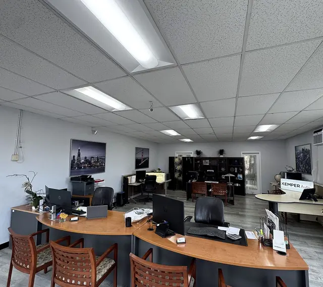 Customer area inside our San Pedro office